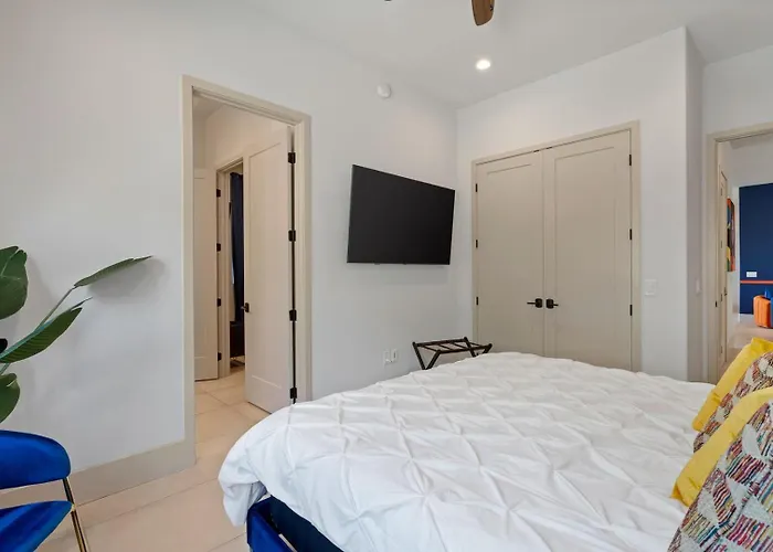 Luxury Foothills Estate • Heated Pool Views * Tucson