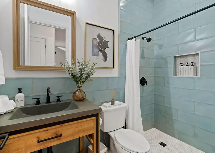 Holiday home Luxury Foothills Estate • Heated Pool Views